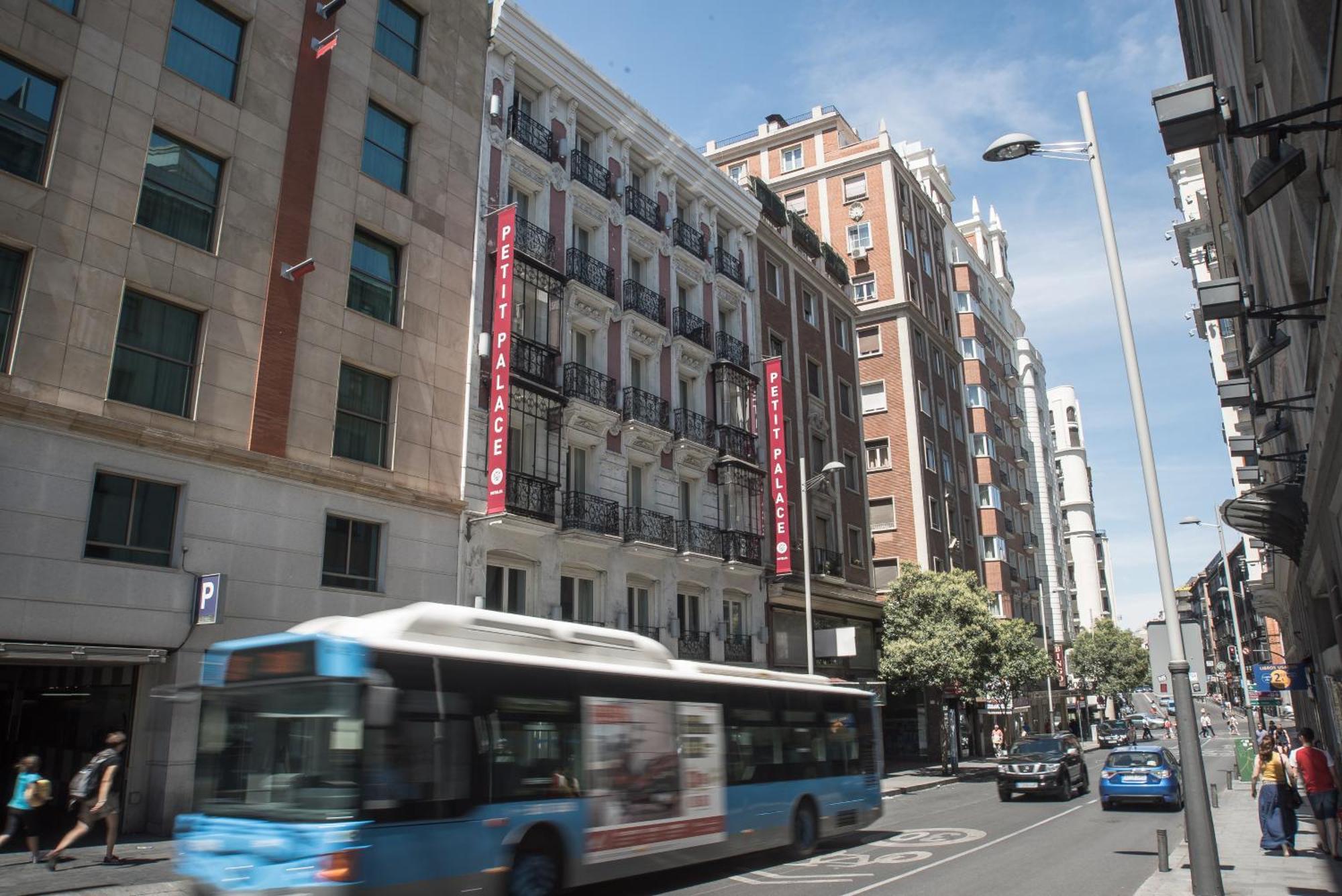 Petit Palace Plaza Espana — Foto 3